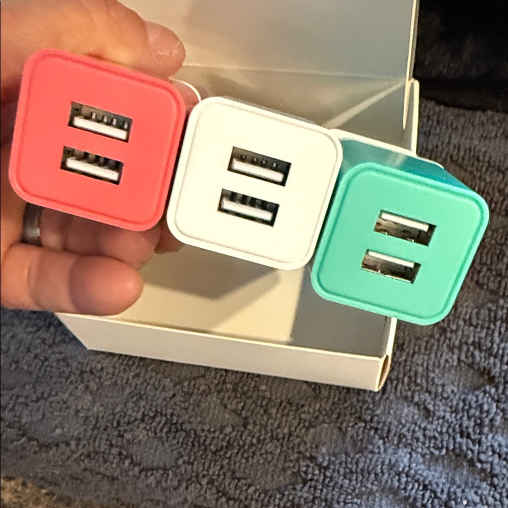 Multi-Color Portable Power Bank Set - Picture 5 of 6